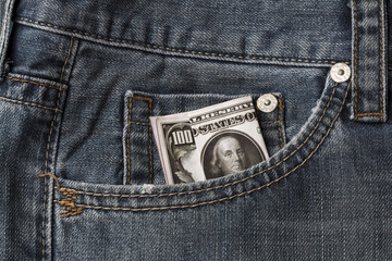 100 Dollars