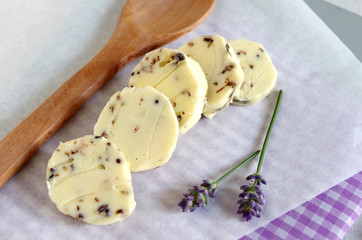Lavendelbutter