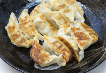 焼き餃子