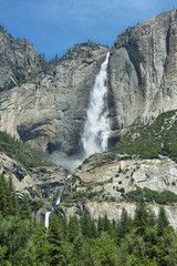 Fototapeta premium Upper and lower falls in Yosemite national Park