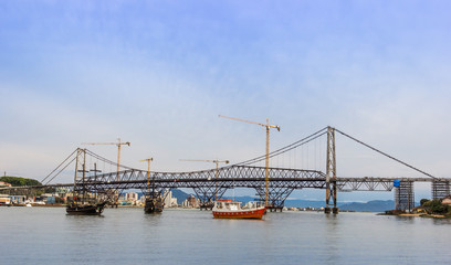 Fototapeta na wymiar Ponte Hercílio Luz - Florianópolis - Brasil.
