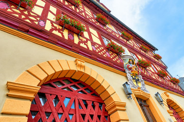 Fototapeta na wymiar Fassade des Rathauses in Bad Staffelstein