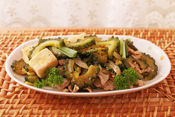 沖縄料理　ゴーヤチャンプルー