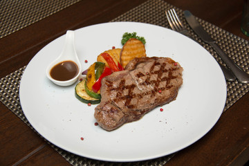 Sirloin steak and Grill vegetables