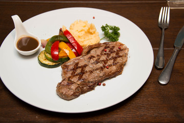 Sirloin steak and Grill vegetables