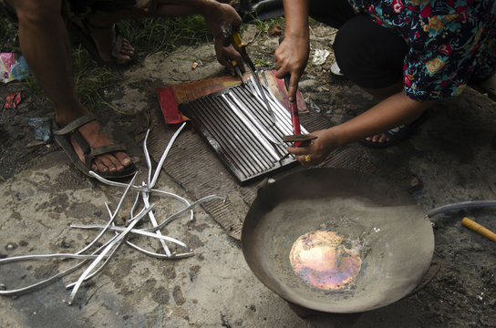 Thai People Lead Ingots In Pot Local Thai Style For Solder