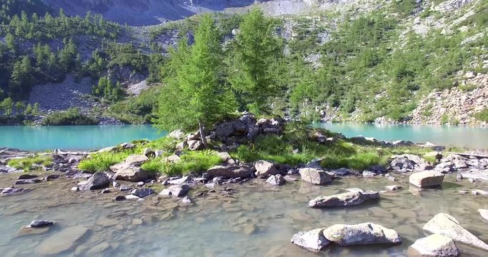 Aerial 4k - Valmalenco (IT) - Valtellina - Lagazzuolo - 1992 slm