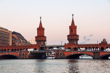 Fototapety  Most Oberbaum w Berlinie