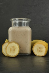 Profile banana smoothie