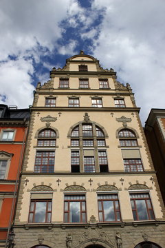 Stockholm: Fassade eines historischen Giebelhauses auf dem Stortorget