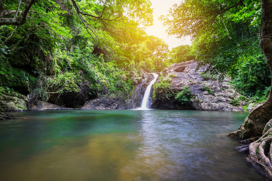 Fototapeta scenic at Jedkot waterfall in Thailand