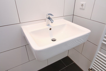 Modernes Waschbecken