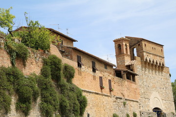 Piazzale Martiri di Montemaggio the Porta San Giovanni in San Gimignano, Tuscany Italy 