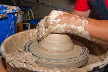 pottery - the hands of the potter masters