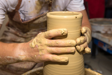 pottery - the hands of the potter masters