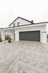 Easy to maintain driveway for suburbian house owners