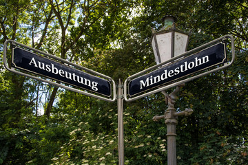 Fototapeta premium Schild 105 - Mindestlohn