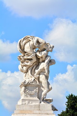 The kiss of the statues on the monument to the memory of Rome, Italy