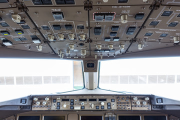 Flight deck in regular airplane.