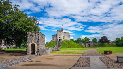 Fototapeta premium Cardiff Castle is a medieval castle and Victorian Gothic revival mansion located in the city centre of Cardiff, Wales.