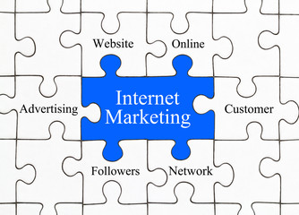 Fototapeta premium Internet Marketing Puzzle Concept