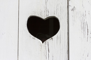 Venetian blind with heart
