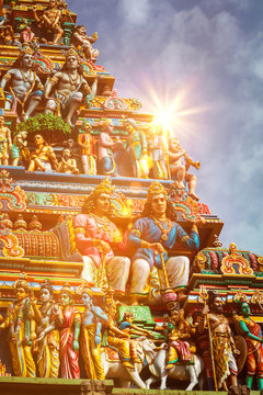 Featured image of post Wallpaper Hindu Temple Gopuram / గోపురం) is a monumental entrance tower, usually ornate, at the entrance of a hindu temple, in the dravidian architecture of the tamil nadu, andhra pradesh, kerala, karnataka.