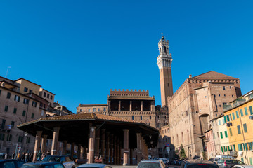 Fototapeta premium In piazza mercato