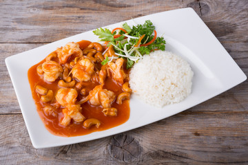 Thai food with prawns and cashew nuts