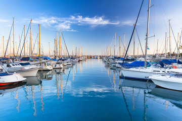 Marina with yachts in Puerto de Mogan, a small fishing port on Gran Canaria, Spain. - obrazy, fototapety, plakaty