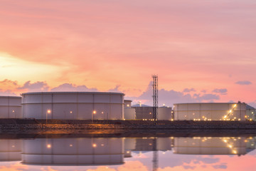 Natural Gas storage tanks , Oil tank , LPG , Petrochemical plant , Petroleum .