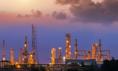 Plakat Oil Refinery factory at twilight , petrochemical plant , Petroleum , Chemical Industry