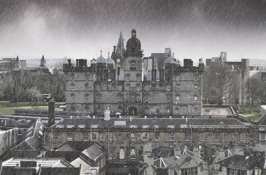 Heavy Rain In Edinburgh - Horror Effect