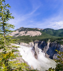 Fototapeta premium Virginia Falls - South Nahanni river, Canada