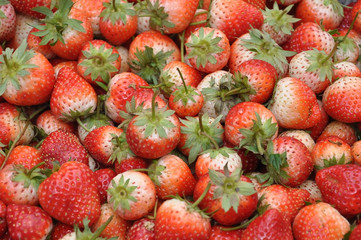 strawberries fresh Placed on a floor,goods strawberries,strawberries,red strawberries.
