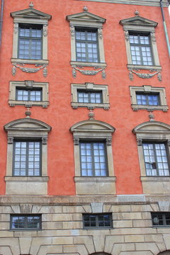 Schweden: Typische rote Fassade in der Altstadt von Stockholm