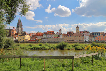 Fototapeta na wymiar Beautiful view of the city of Regensburg.