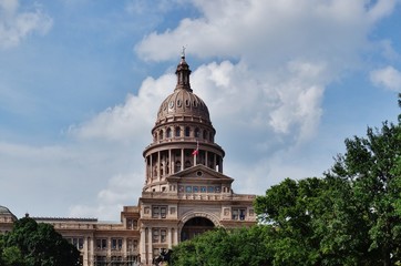 Fototapeta na wymiar The Texas State Capitol in Austin