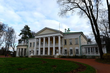 Fototapeta na wymiar The Estate Of Gorki, Vladimir Lenin. Hills Manor. Big house.