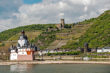 Fototapeta na wymiar Famous Pfalzgrafenstein Castle in the Rhine Gorge near Kaub, Germany, with Gutenfels Castle in the background