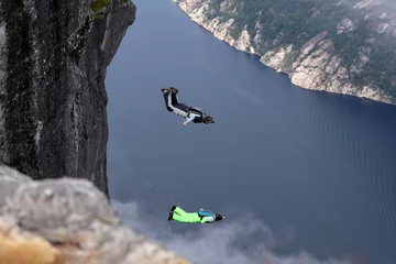 Cercles muraux Sports aériens Basejumper in Norway