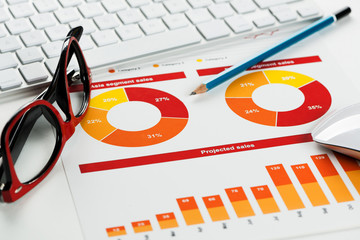 Preparing average sales report