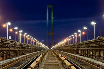 Fototapeta na wymiar South bridge in Kiev, Ukraine