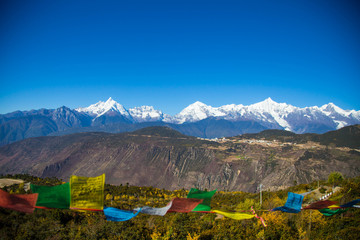 Mount Shishapangma in de zomer van Tibet, China