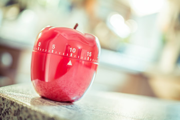 10 Minutes - Red Kitchen Egg Timer In Apple Shape