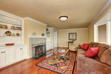 Craftsman-style family room with built-in bookcases.