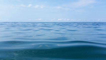 Obraz na płótnie Canvas Surface of the warm sea with salt water