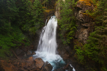 Fototapeta na wymiar Waterfall in Vancouver