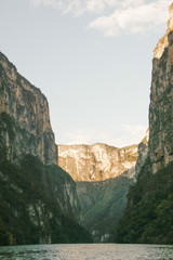 Fototapeta na wymiar Cañon del Sumidero, Sumidero Canyon National Park. Chiapas Mexico.