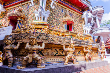 Maha Chedi of wat Bangreange is located on the hilltop The Buddha statue,Giant statue  and elephant sculpture .are surrounded by a round base. This temple is completely surrounded by mountains, trees.